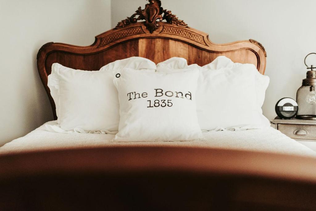 The Bond 1835 Hotel Skaneateles Exterior foto